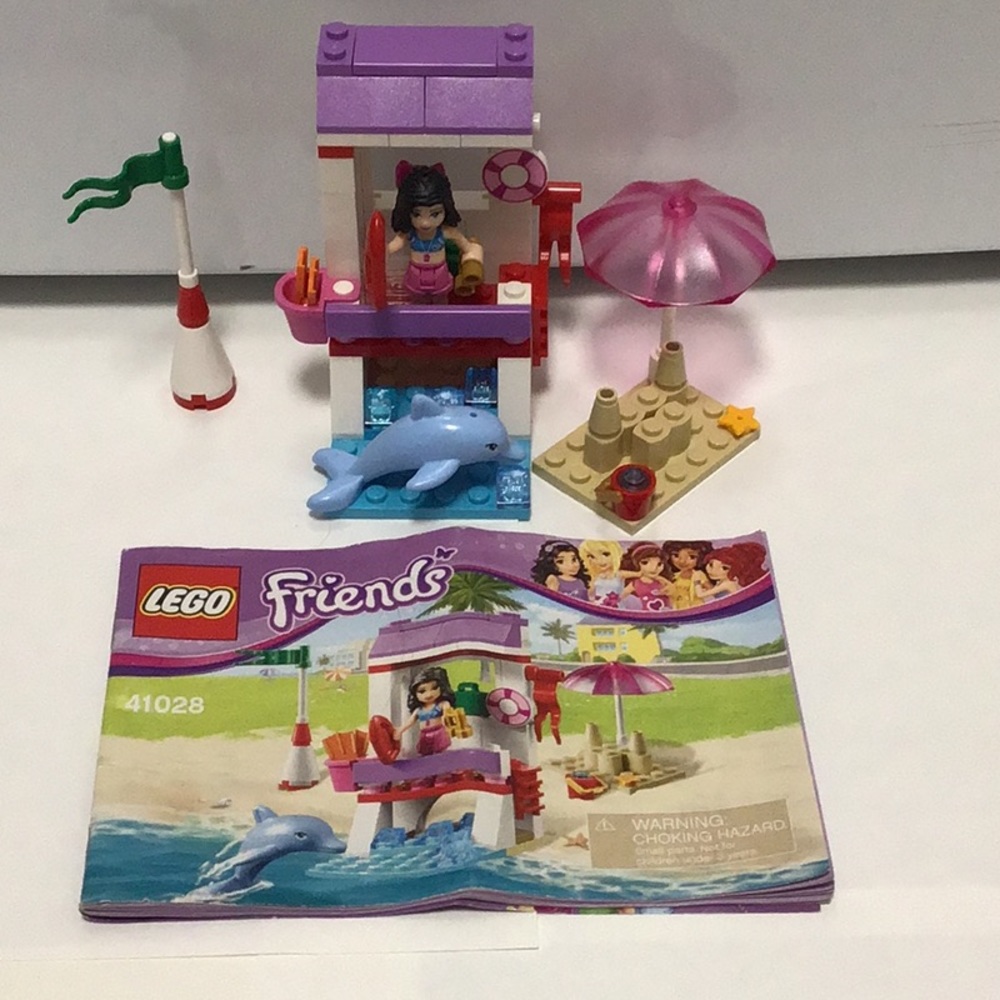 Lego Friends Emma’s Lifeguard Post 41028
